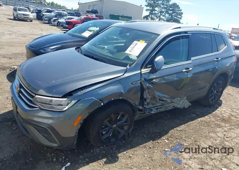 2024 Volkswagen Tiguan 2.0T Se/2.0T Wolfsburg Edition из США, поврежденный, VIN 3VV3B7AX0RM049089